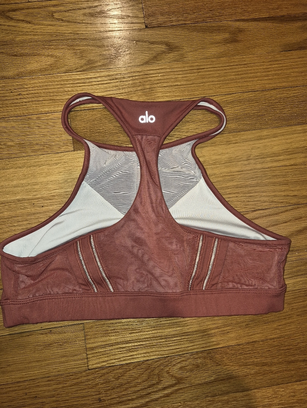 Alo Bra - Picture 7 of 8